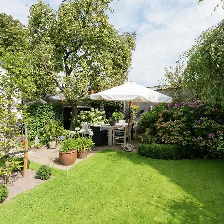 Luxurious Walking Distance From The Pleasant Centre Of * Bergen