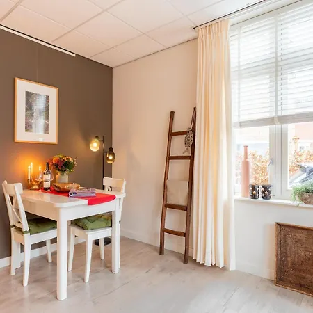 In Near Sandy Beaches * Bergen