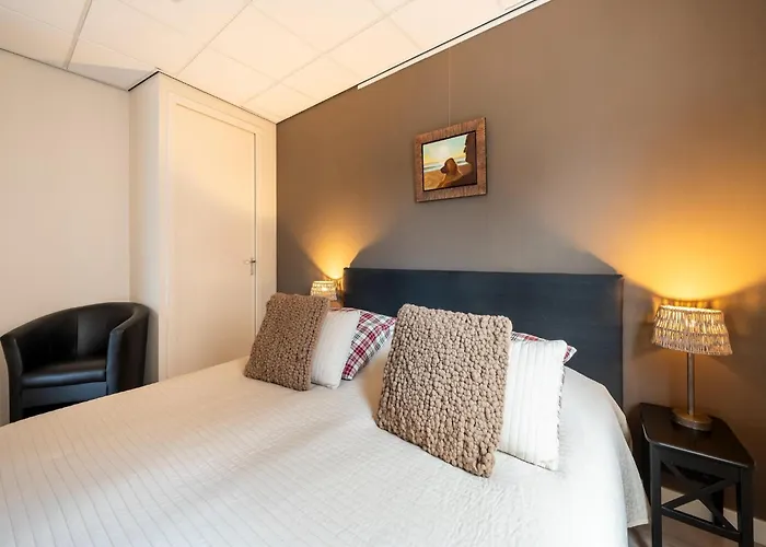 In Near Sandy Beaches Apartamento Bergen