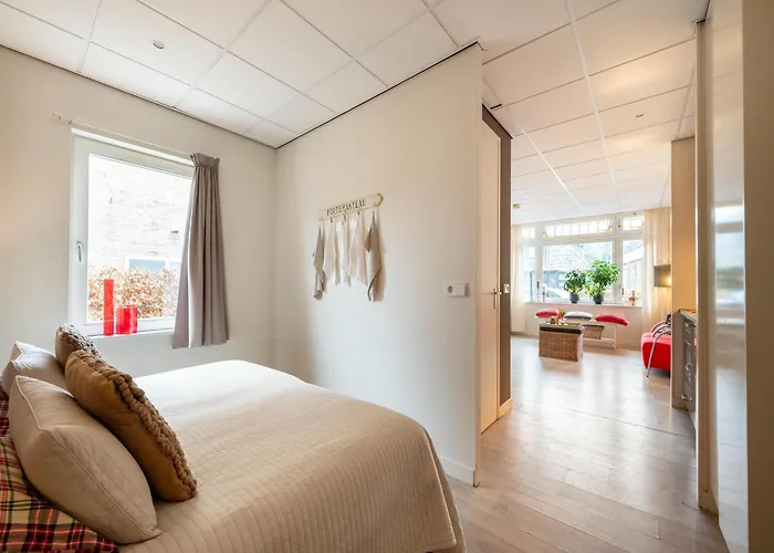 In Near Sandy Beaches * Bergen